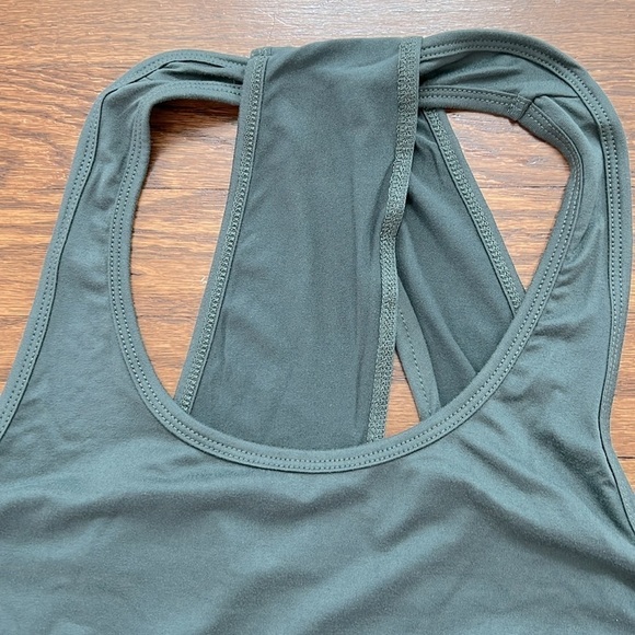 Marika Cenna Draped Keyhole-Back Tank Top size S NWT - Picture 7 of 8